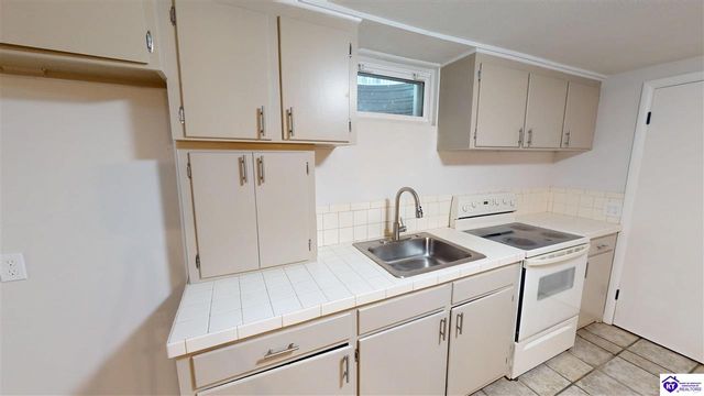 301 Edgewood Avenue, Elizabethtown, KY 42701