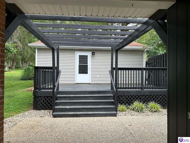 301 Edgewood Avenue, Elizabethtown, KY 42701