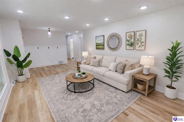 301 Edgewood Avenue, Elizabethtown, KY 42701