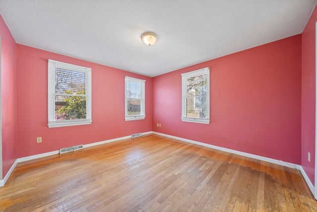 75 Erica Dr, Stoughton, MA 02072