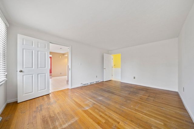 75 Erica Dr, Stoughton, MA 02072