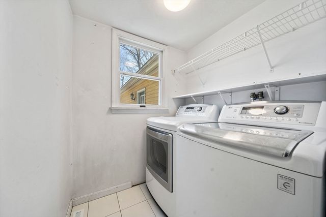 75 Erica Dr, Stoughton, MA 02072