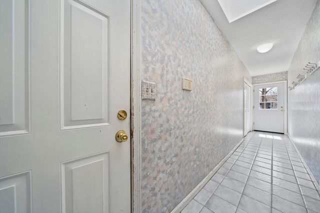 75 Erica Dr, Stoughton, MA 02072