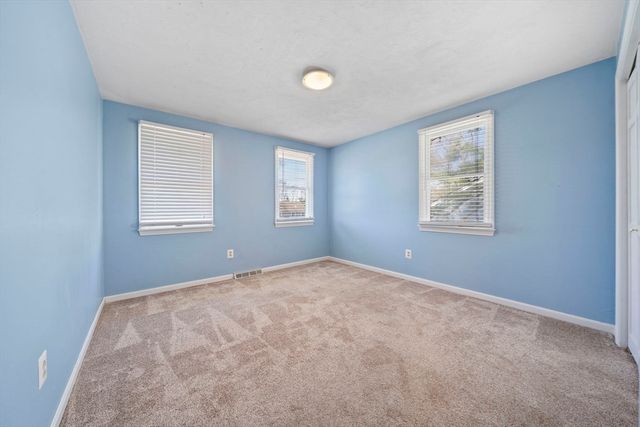 75 Erica Dr, Stoughton, MA 02072