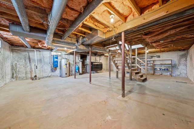 75 Erica Dr, Stoughton, MA 02072