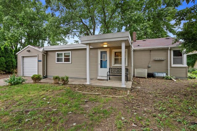 5006 N Port Washington ROAD, Glendale, WI 53217