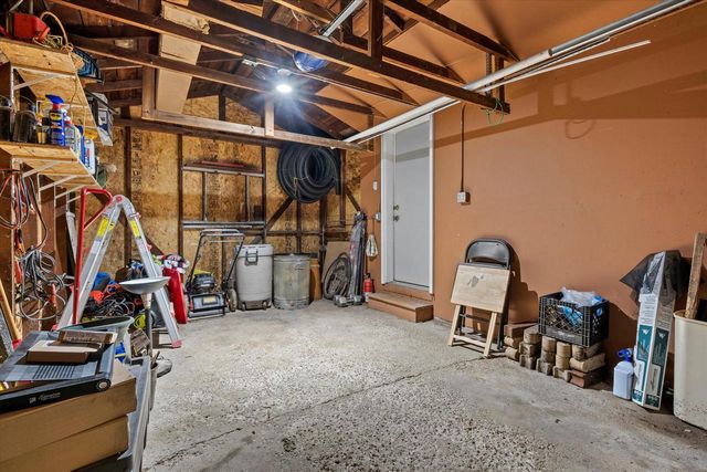 5006 N Port Washington ROAD, Glendale, WI 53217