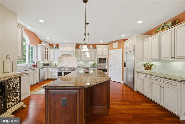 5808 MALVERN HILL CT, Haymarket, VA 20169