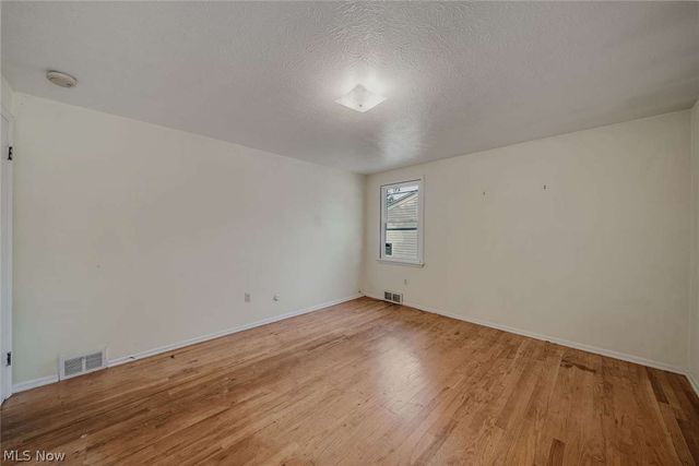 32909 Alva Drive, Eastlake, OH 44095