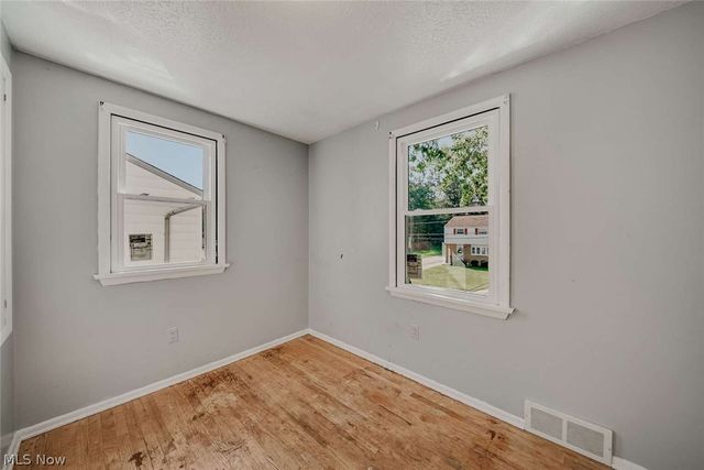 32909 Alva Drive, Eastlake, OH 44095