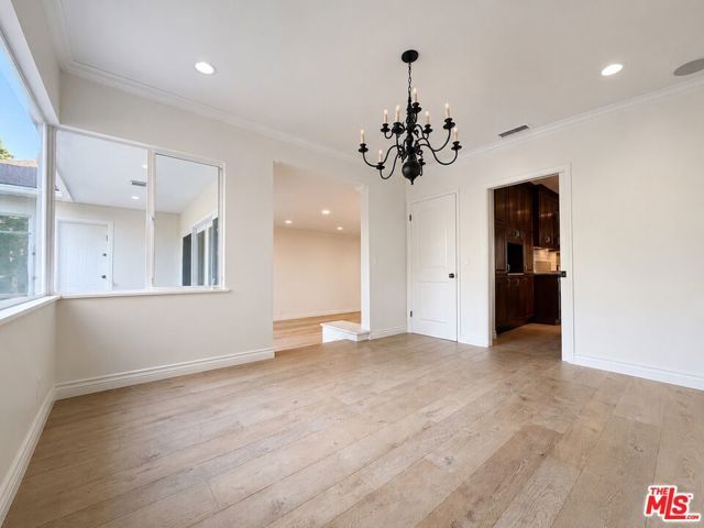 2200 S Canfield Avenue, Los Angeles, CA 90034