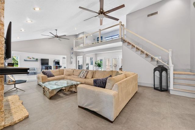 2392 LANDINGS CIRCLE, Bradenton, FL 34209