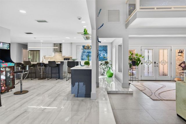 2392 LANDINGS CIRCLE, Bradenton, FL 34209