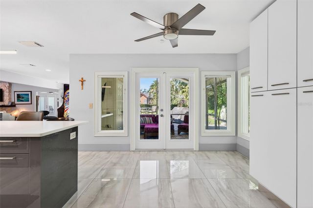 2392 LANDINGS CIRCLE, Bradenton, FL 34209