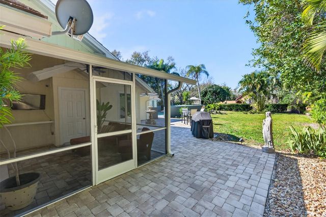 2392 LANDINGS CIRCLE, Bradenton, FL 34209