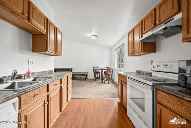8150 Lamplighter Court, Anchorage, AK 99502