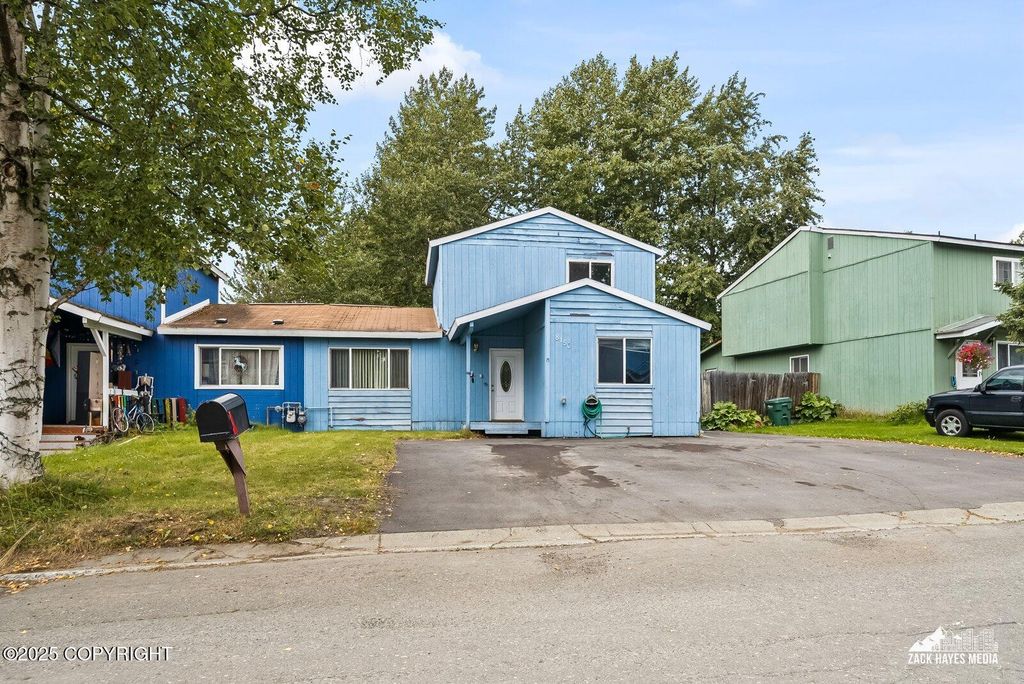 8150 Lamplighter Court, Anchorage, AK 99502