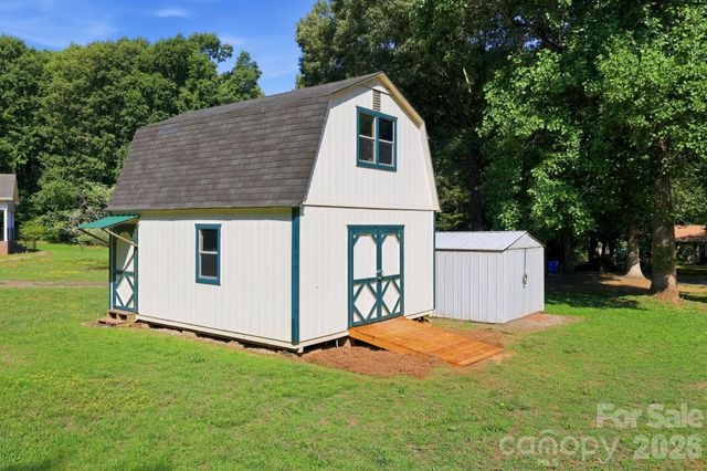 41 Old Farm Road, Salisbury, NC 28147