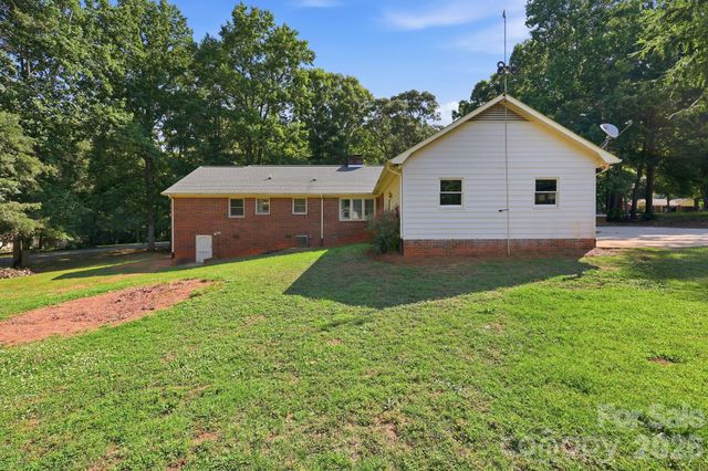 41 Old Farm Road, Salisbury, NC 28147