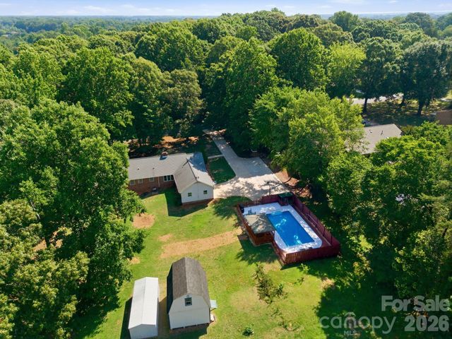 41 Old Farm Road, Salisbury, NC 28147