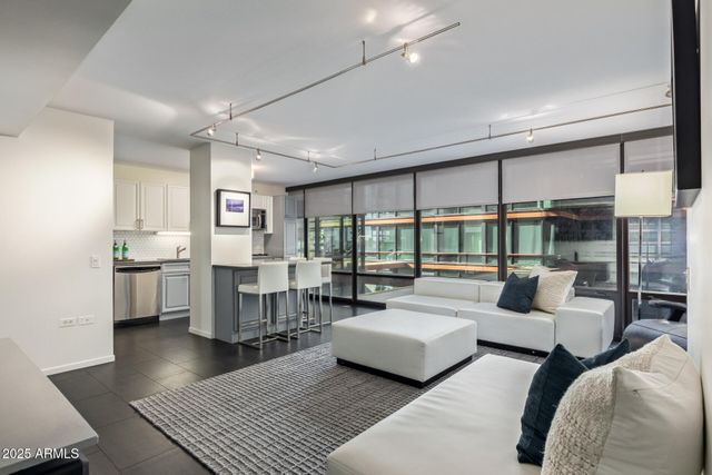 4808 N 24TH Street 405, Phoenix, AZ 85016