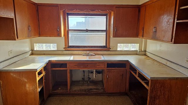 10747 S King Drive, Chicago, IL 60628