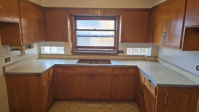 10747 S King Drive, Chicago, IL 60628