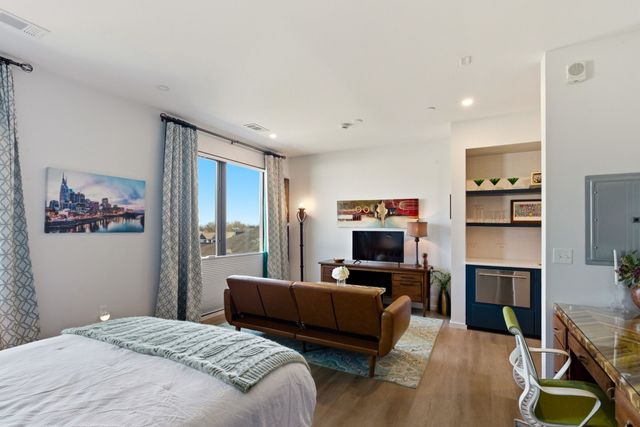 500 Merritt Ave Apt 313, Nashville, TN 37203