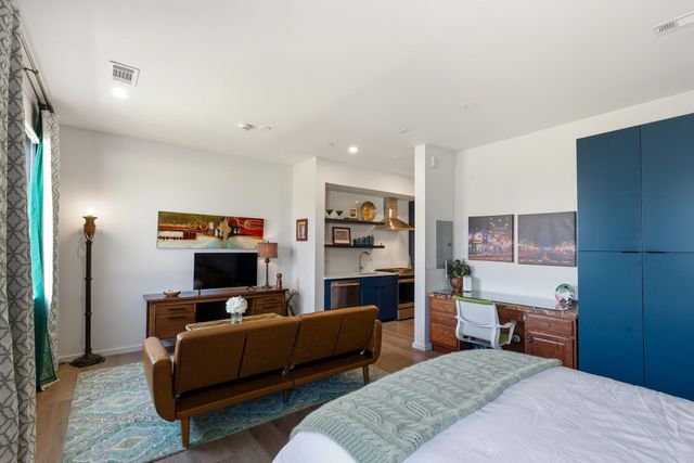 500 Merritt Ave Apt 313, Nashville, TN 37203