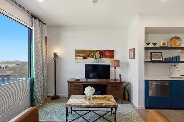 500 Merritt Ave Apt 313, Nashville, TN 37203