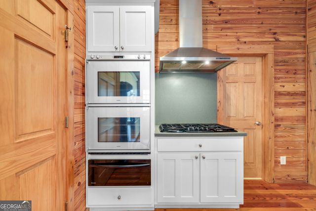 1233 Tame Turkey Road, Lakemont, GA 30552