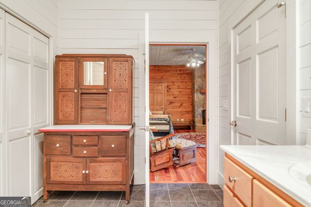 1233 Tame Turkey Road, Lakemont, GA 30552