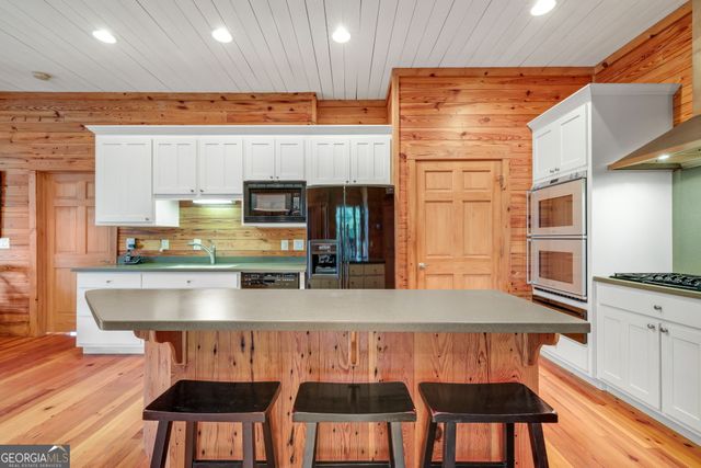 1233 Tame Turkey Road, Lakemont, GA 30552