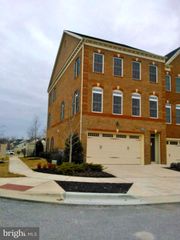 4900 EARTHS BOUNTY DR, Bowie, MD 20720