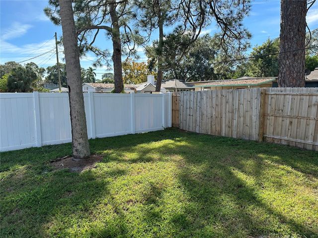 2002 20TH STREET W B, Bradenton, FL 34205