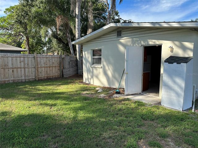 2002 20TH STREET W B, Bradenton, FL 34205