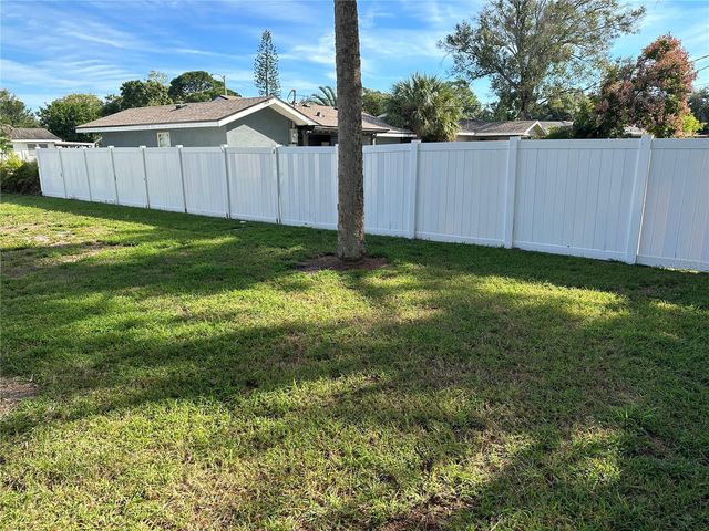 2002 20TH STREET W B, Bradenton, FL 34205