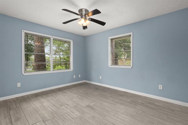 3702 Bayou Circle, Dickinson, TX 77539