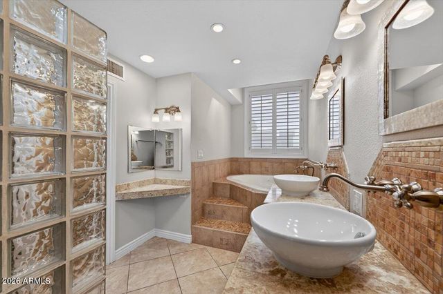 5750 N 10TH Street 5, Phoenix, AZ 85014