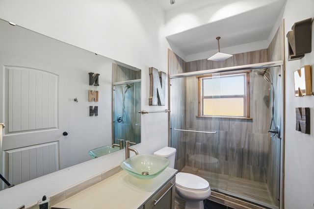 5704 Roundup WAY, Leander, TX 78645