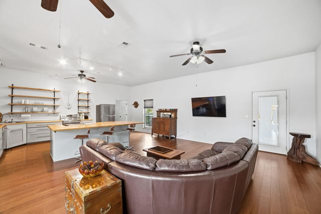 5704 Roundup WAY, Leander, TX 78645