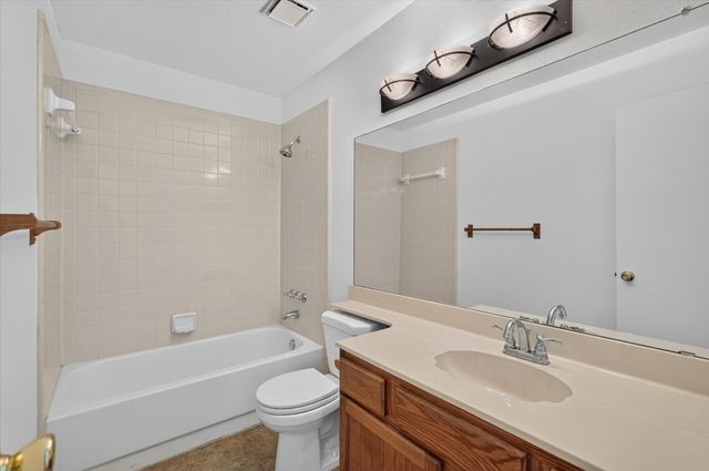 3408 Meadowview Drive, Corinth, TX 76210