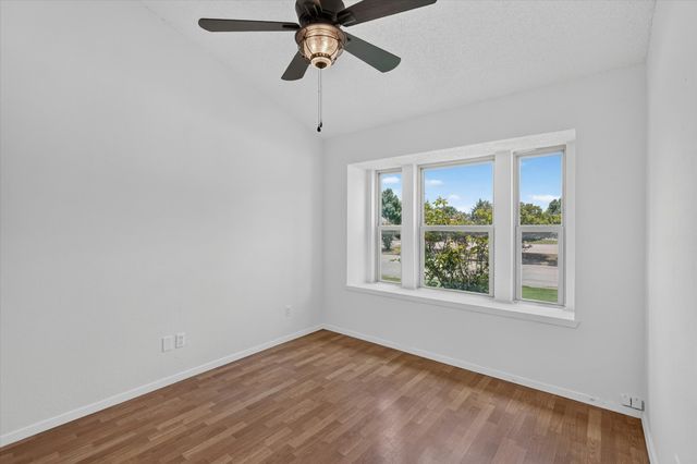 3408 Meadowview Drive, Corinth, TX 76210