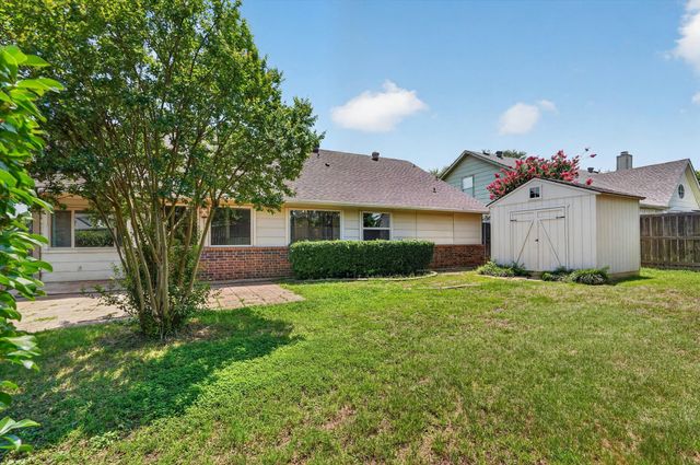 3408 Meadowview Drive, Corinth, TX 76210