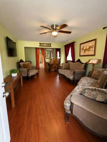 8141 Garland Street, Houston, TX 77017