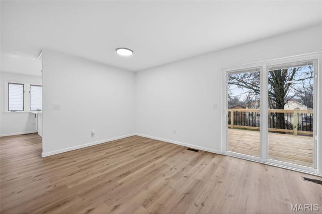 510 Charoak Drive, Ballwin, MO 63021