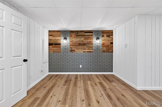 510 Charoak Drive, Ballwin, MO 63021