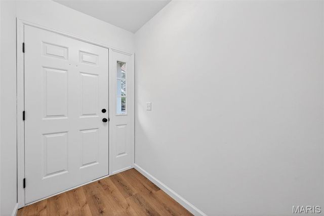 510 Charoak Drive, Ballwin, MO 63021