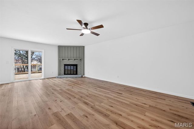 510 Charoak Drive, Ballwin, MO 63021