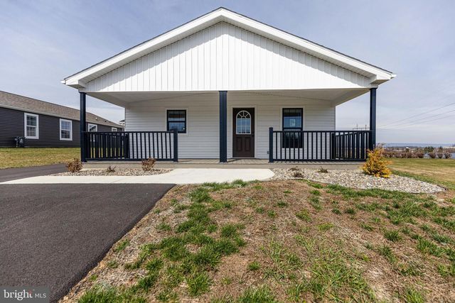17 BURKE DRIVE, Shippensburg, PA 17257